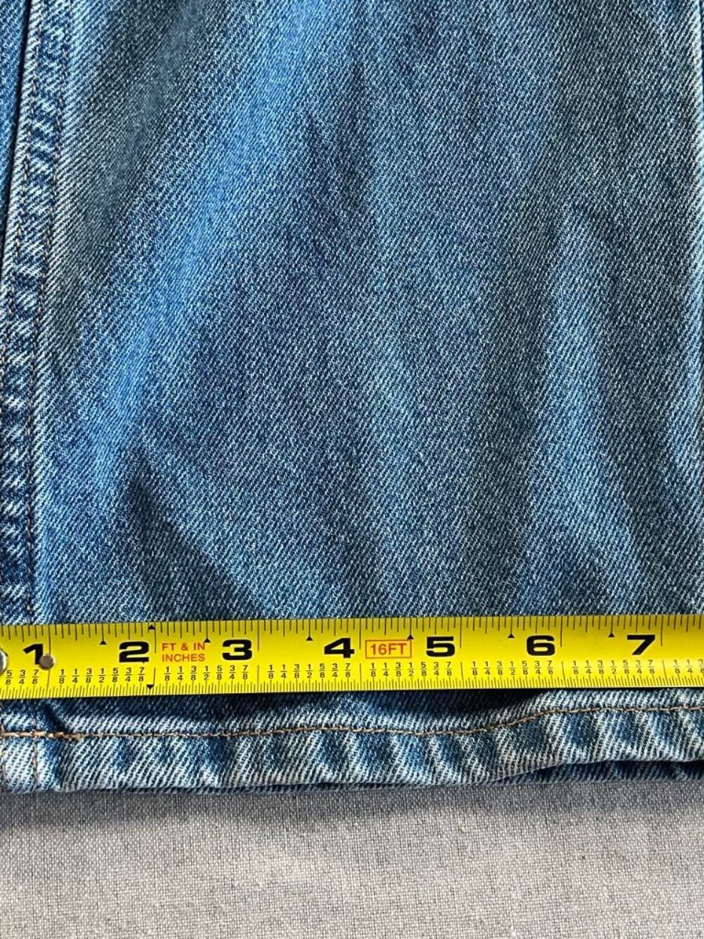 Womens L.L.Bean 100% Cotton Light Wash Relaxed Fit Jeans (16 Tall) - Picture 6 of 8